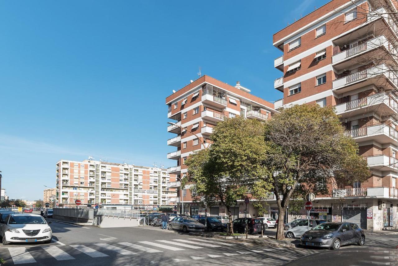 Pigneto & Malatesta Subway Flat Рим Екстериор снимка